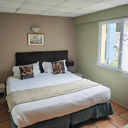 Hotel Les Lavandes 3*