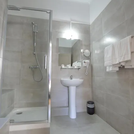 Hotel Les Lavandes 3*